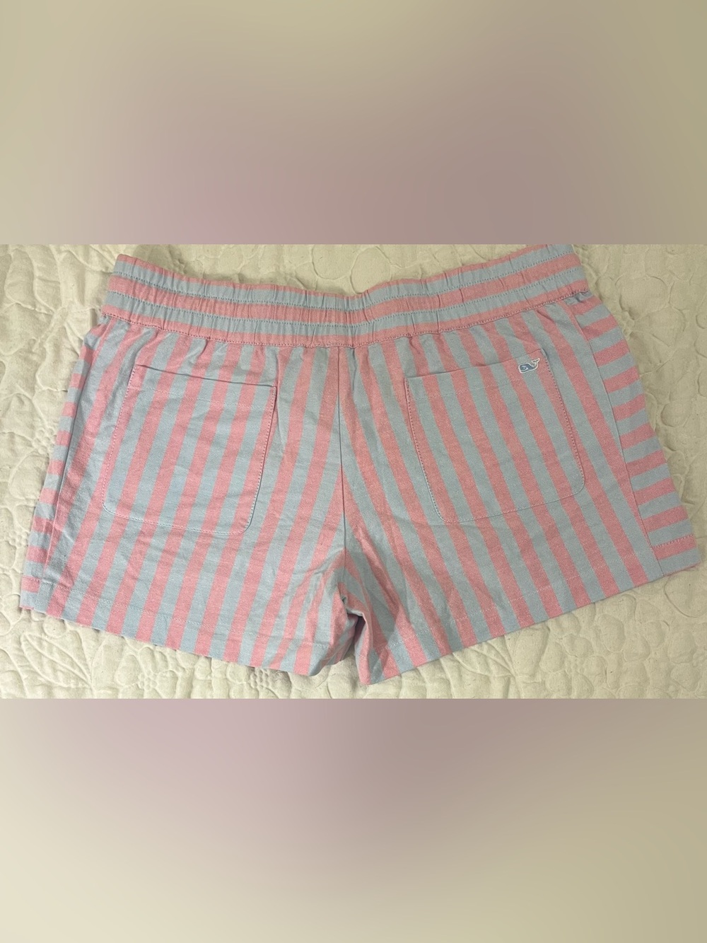 Vineyard Vines Striped
Pop Embroidered 
Pull-On Shorts NWT size Medium - Picture 3 of 9